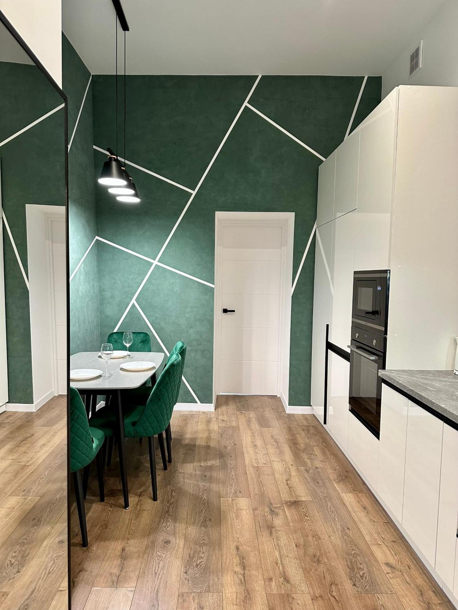 Romantic Apartments - In The Center Of Lviv , King-Size Bed Kültér fotó